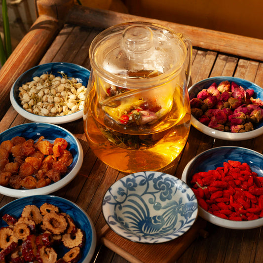 The Ultimate Guide to Infusions: Understanding the Difference Between Tea, Herbal Teas, and Decoctions